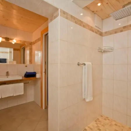 Barbara * Sankt Johann in Tirol